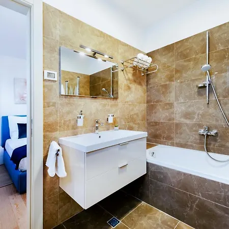Apartman Sunny Day - With Parking *