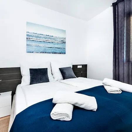 Apartman Sunny Day - With Parking *